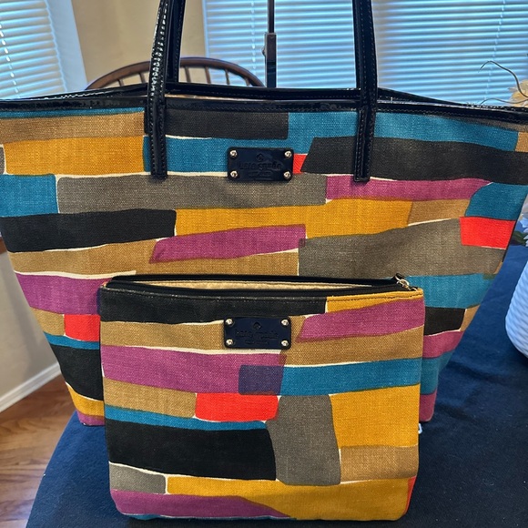 Kate Spade Gallery Row Tote and Clutch - Picture 3 of 12